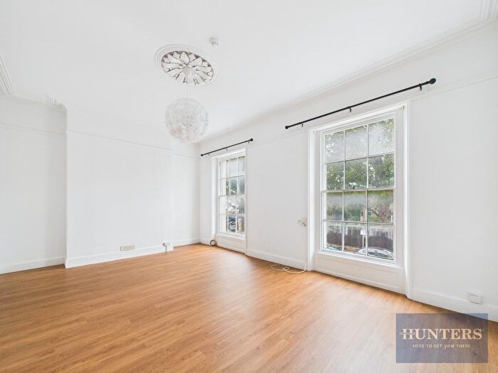 Studio To Rent In London Road, Cheltenham, GL52
