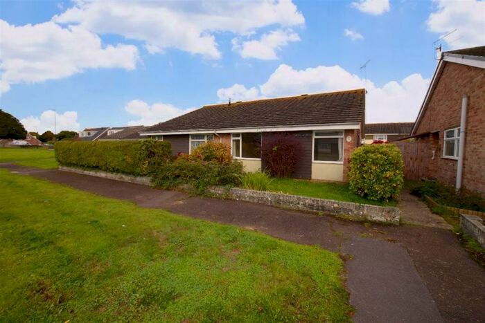 2 Bedroom Bungalow To Rent In Willowhale Green, Bognor Regis, PO21