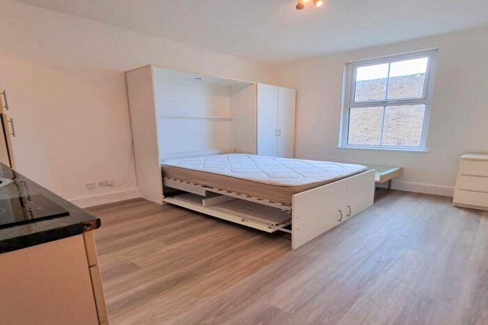 Flat To Rent In Fairfax Road, South Hampstead, NW6