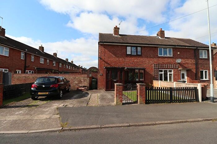 2 Bedroom Semi-Detached House For Sale In David Avenue, Lincoln, LN1