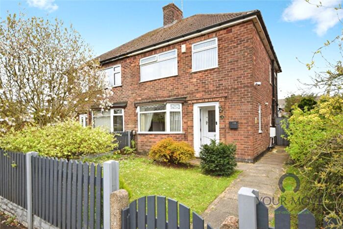 3 Bedroom Semi Detached House For Sale In Poplar Avenue, Kirkby-in-Ashfield, Nottingham, Nottinghamshire, NG17