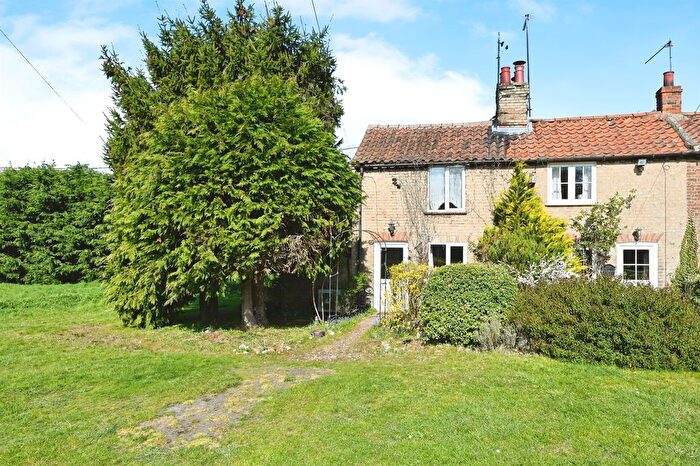 2 Bedroom Cottage For Sale In Tottenhill Row, Tottenhill, King's Lynn, PE33