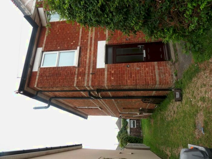 4 Bedroom House To Rent In Bedroom Detached House In Winton, BH9