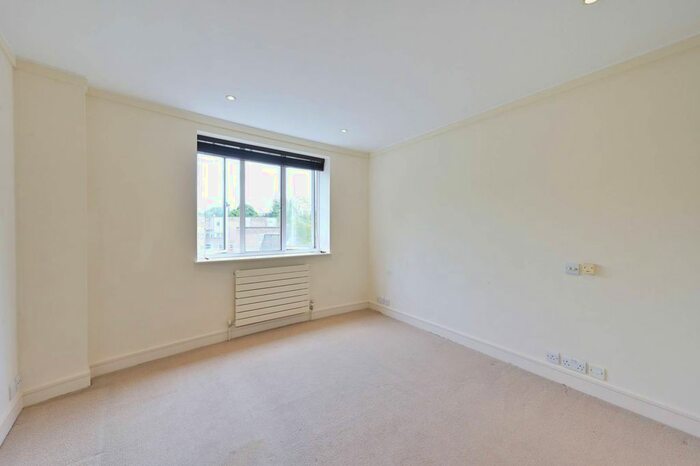 1 Bedroom Flat To Rent In Upper Richmond Road, Putney, London, SW15