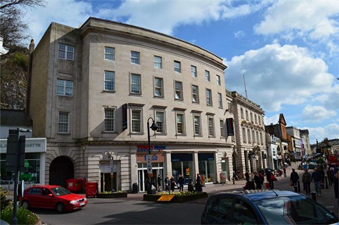 2 Bedroom Flat To Rent In Flat Fleet Court, Fleet Street, Torquay, TQ1