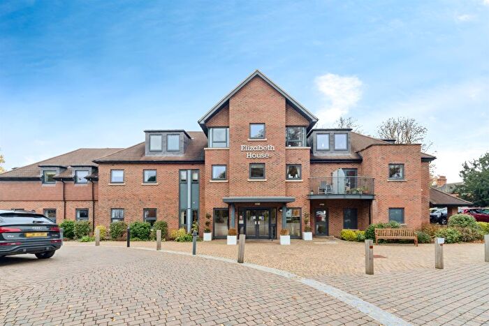 2 Bedroom Flat For Sale In St. Giles Mews, Stony Stratford, Milton Keynes, MK11