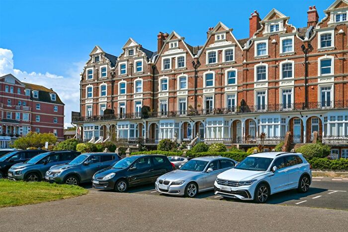 2 Bedroom Flat For Sale In Knole Road, Bexhill-On-Sea, TN40