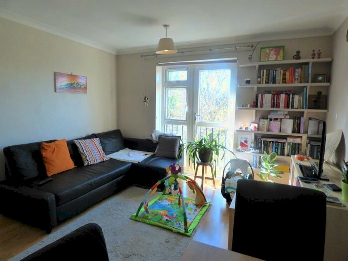 1 Bedroom Flat To Rent In Hunters Meadow, SE19