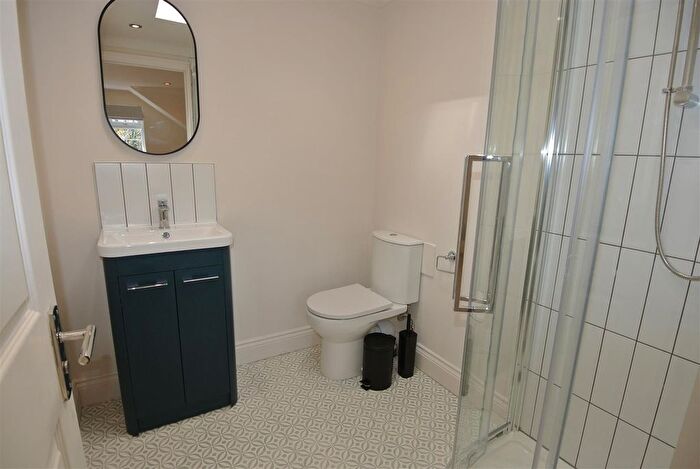 6 Bedroom Detached Bungalow To Rent In Rusham Road, Egham, TW20