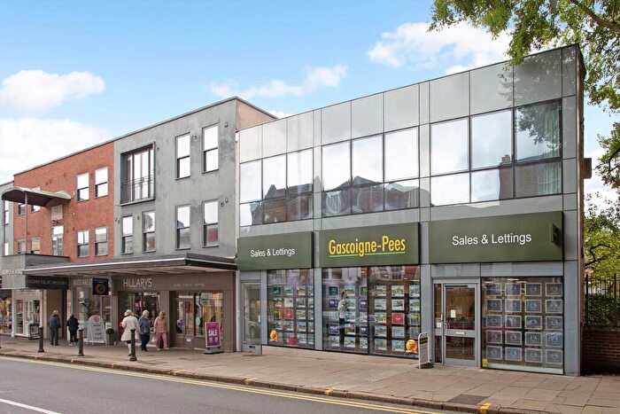 2 Bedroom Apartment To Rent In High Street Guildford, GU1