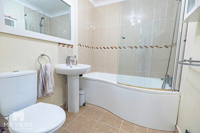 2 Bedroom Apartment For Sale In St. Valerie Road, Bournemouth, BH2