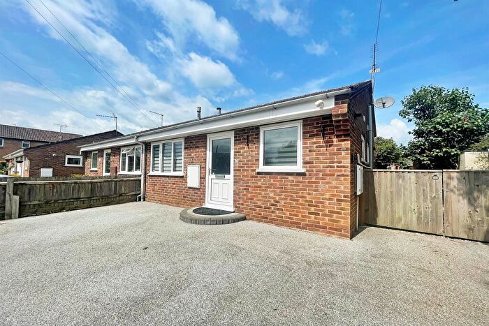 2 Bedroom Semi-Detached Bungalow To Rent In Fordingbridge, SP6