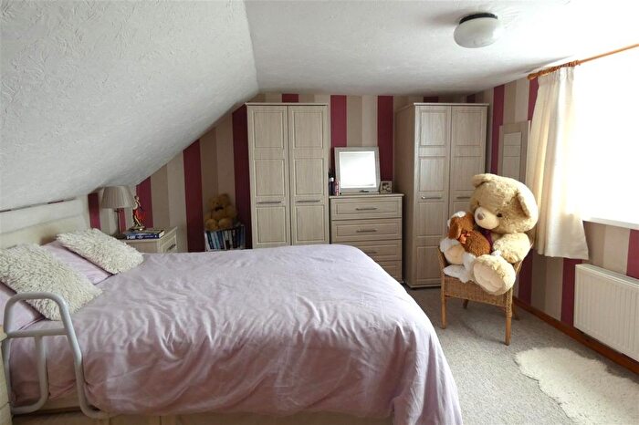 3 Bedroom Bungalow For Sale In Sunny View, Thurston Lane, Sardis, Milford Haven, SA73