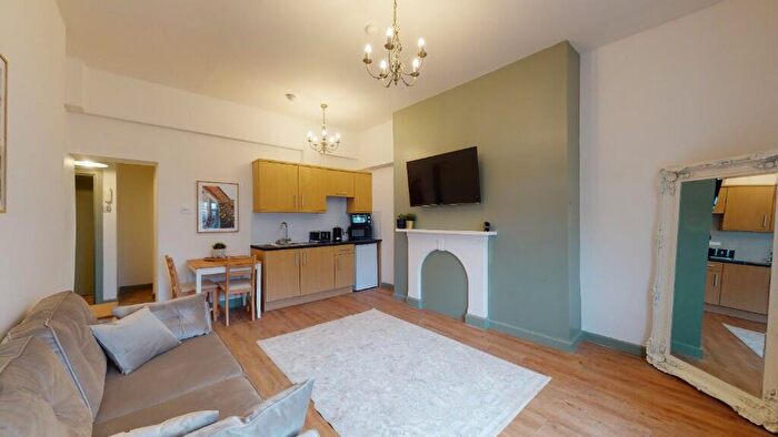 1 Bedroom Flat To Rent In Flat, Princes Road, Liverpool, Merseyside, L8