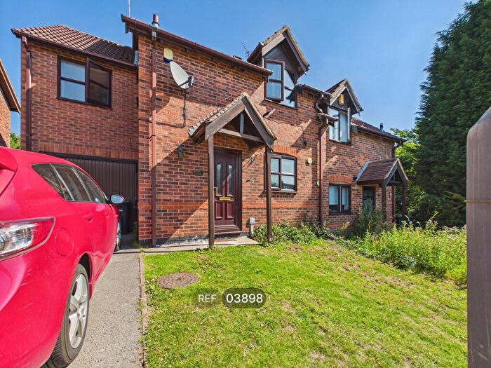 3 Bedroom Semi-Detached House To Rent In Howbeck Road, Arnold, NG5