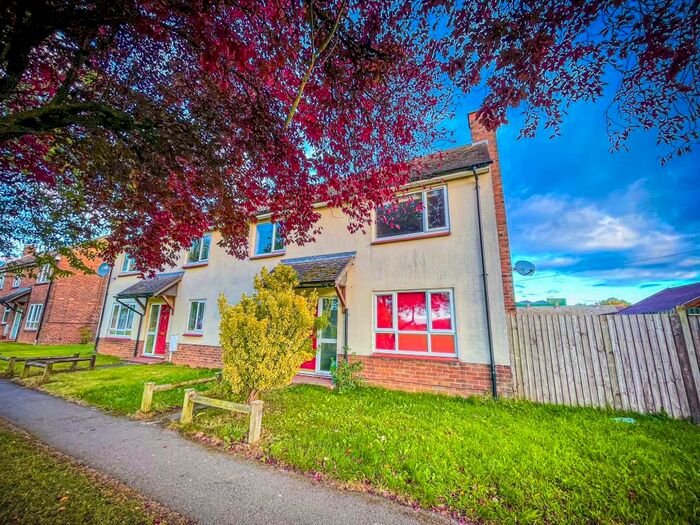 2 Bedroom House To Rent In Wellington Street, Scampton, Lincoln, LN1