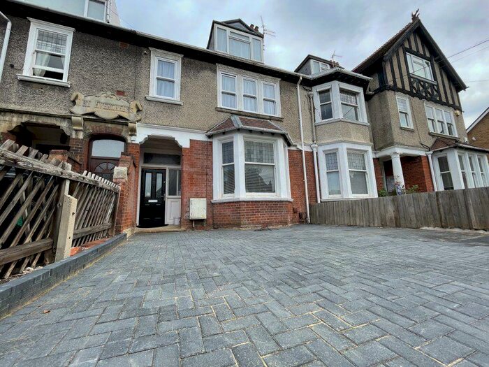 Studio To Rent In Aldermans Drive, Peterborough, PE3