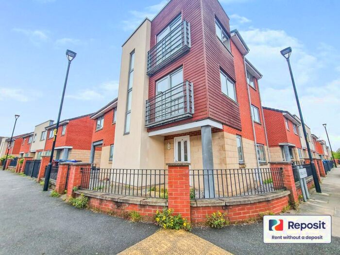 5 Bedroom Detached House To Rent In Kylemore Way, Manchester, M11