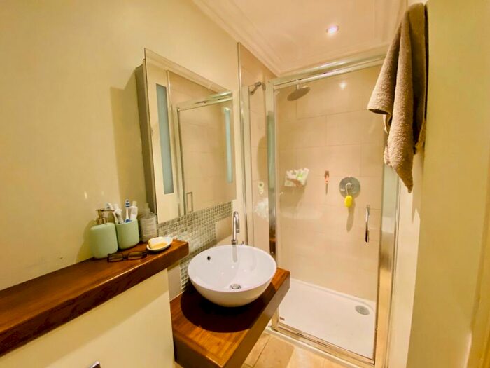 2 Bedroom House To Rent In Garden Flat Montrose Avenue, Bristol, Bristol, BS6