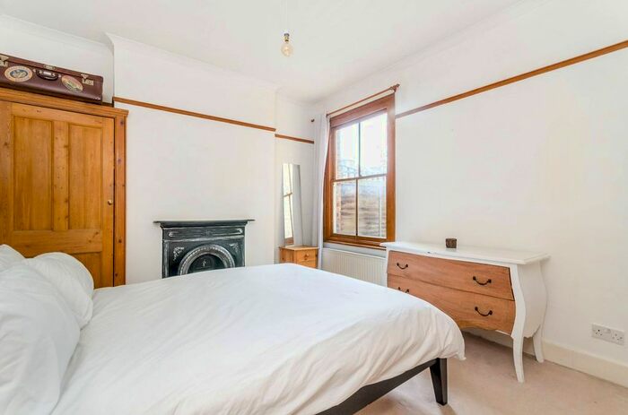 1 Bedroom Flat To Rent In Avenue Road, Beckenham, BR3