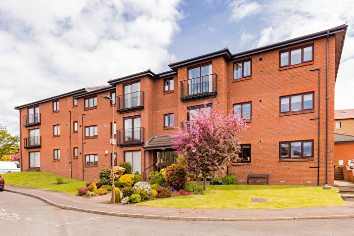 3 Bedroom Flat For Sale In / Colmestone Gate, Comiston, Edinburgh, EH10