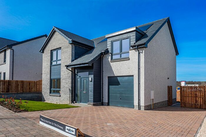 4 Bedroom Detached House For Sale In Main Street, Cairneyhill, KY12