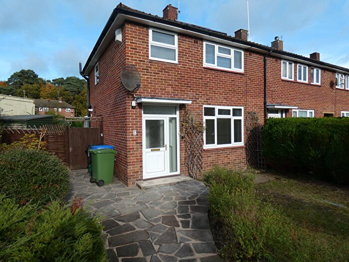 3 Bedroom Semi-Detached House To Rent In Lockwood Path, Woking, GU21