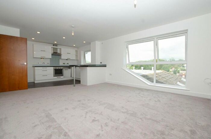 2 Bedroom Apartment To Rent In Seacole Gardens, Southampton, Hampshire, SO16