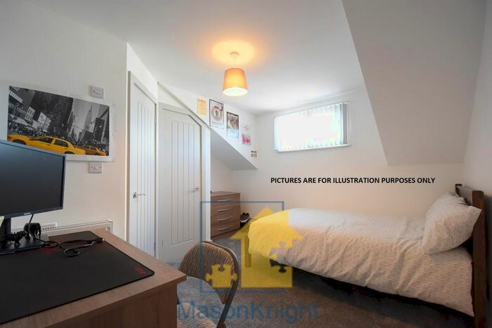 4 Bedroom Terraced House To Rent In Heeley Road, Selly Oak, Birmingham, B29