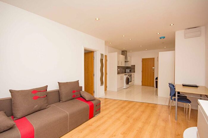 1 Bedroom Flat To Rent In Neeld Crescent, London, NW4