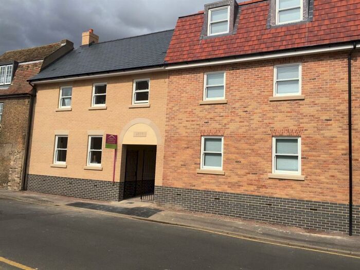 3 Bedroom Terraced House To Rent In Riverport Mews, West Street, St Ives, PE27