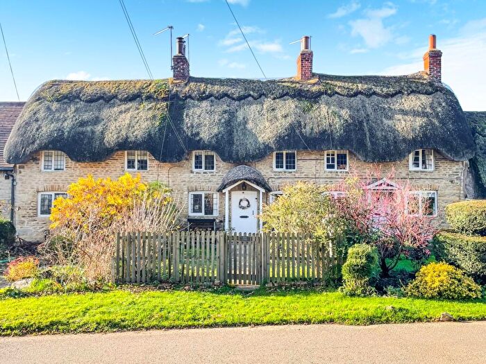 2 Bedroom Cottage For Sale In Common Street, Ravenstone, Olney, MK46