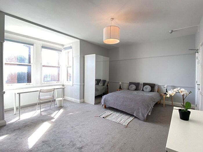 6 Bedroom Property To Rent In Hamond Hill, Chatham, Kent, ME4