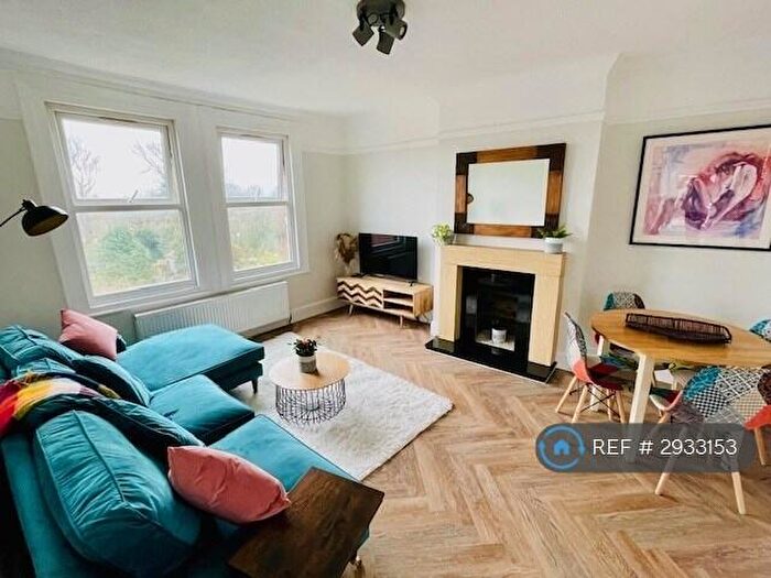 1 Bedroom Flat To Rent In Old Park Road, London, N13