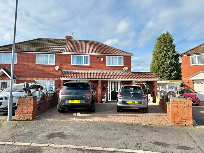3 Bedroom Semi Detached House For Sale In Lilac Grove, Wednesbury, WS10