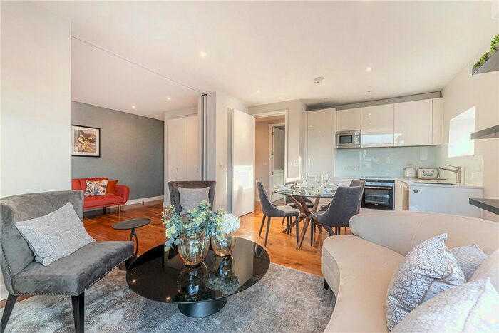 3 Bedroom Flat To Rent In Peter Street, Soho, London, W1F