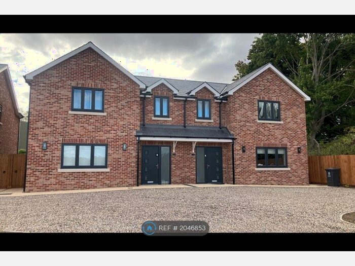 5 Bedroom Semi-Detached House To Rent In Cody Court, Royston, SG8