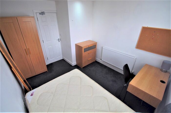 5 Bedroom End Of Terrace House To Rent In Gulson Road, Stoke, Coventry, CV1