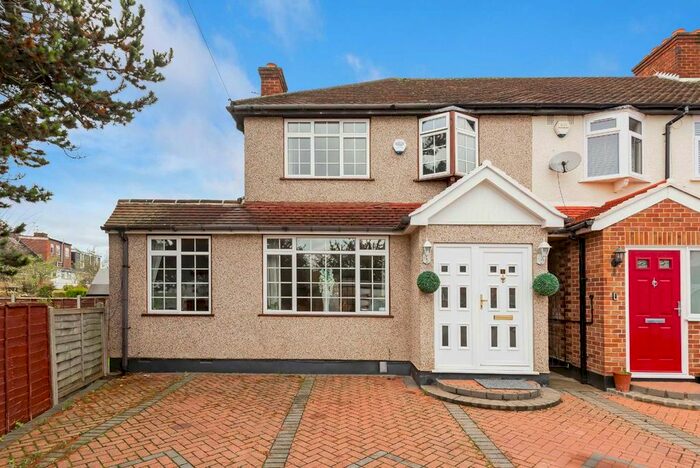 3 Bedroom Semi-Detached House To Rent In Addis Close, Enfield, EN3