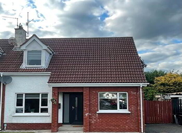 3 Bedroom Semi-detached Chalet Bungalows For Sale In Meadowlands Avenue, Warrenpoint, Newry, BT34