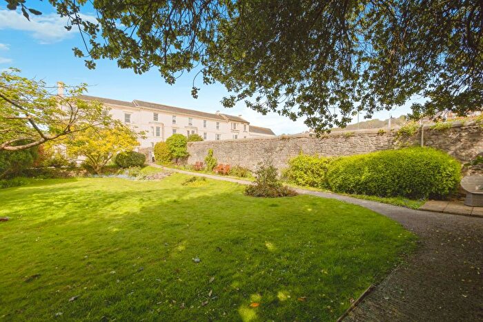2 Bedroom Apartment For Sale In Brooklands (Dawlish), Dawlish, EX7