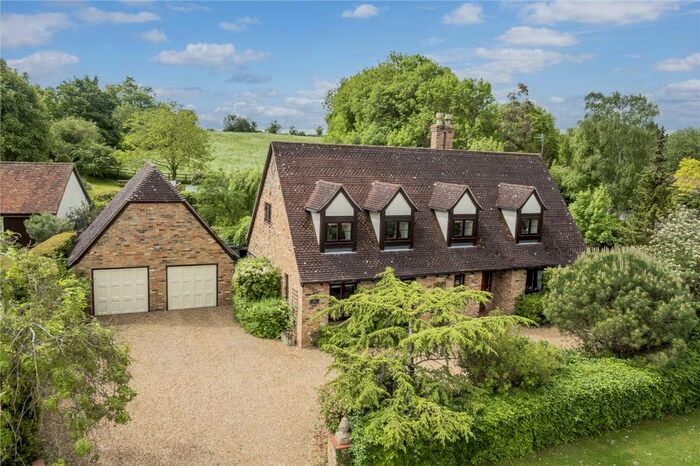 4 Bedroom Detached House For Sale In High Street, Abbotsley, St Neots, Cambridgeshire, PE19