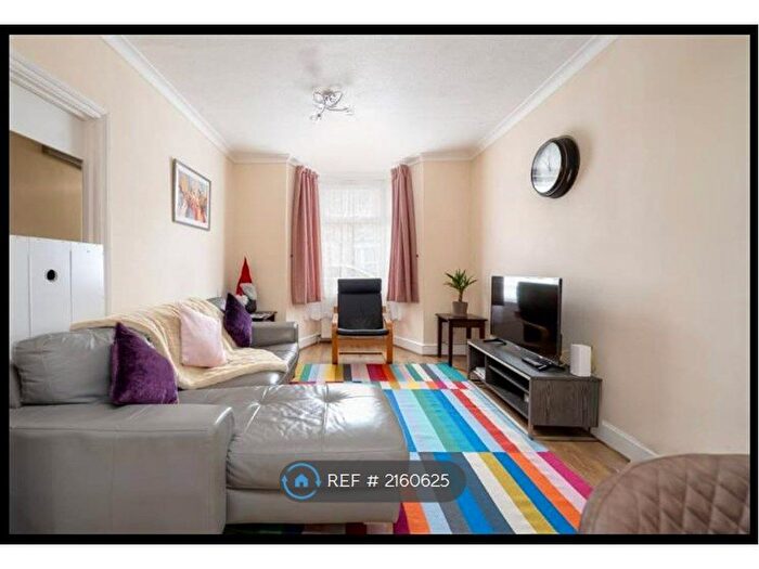 3 Bedroom Semi-Detached House To Rent In Strode Road, London, E7