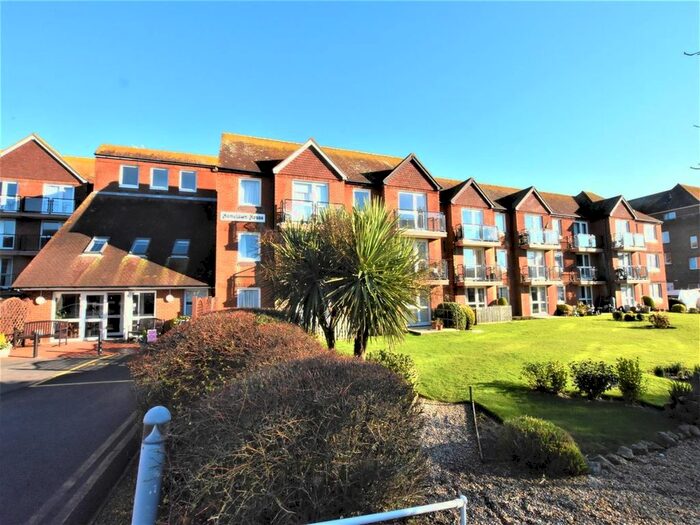 2 Bedroom Flat To Rent In Brookfield Road, Bexhill-On-Sea, TN40
