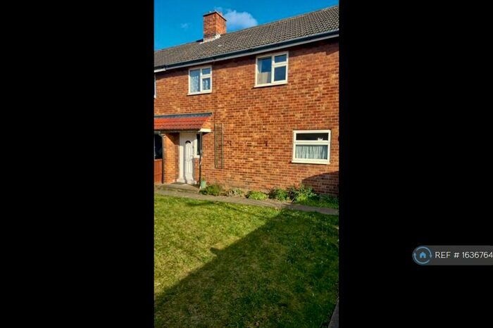 3 Bedroom Semi-Detached House To Rent In Acacia Avenue, Bramley, Rotherham, S66