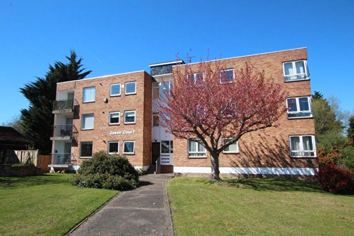 2 Bedroom Flat To Rent In London Road, Brentwood, Essex, CM14