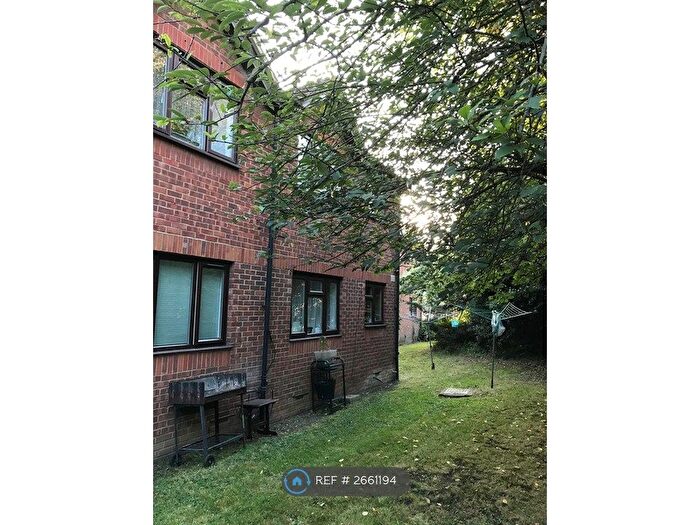 1 Bedroom Flat To Rent In Parsonage Road, Grays, RM20