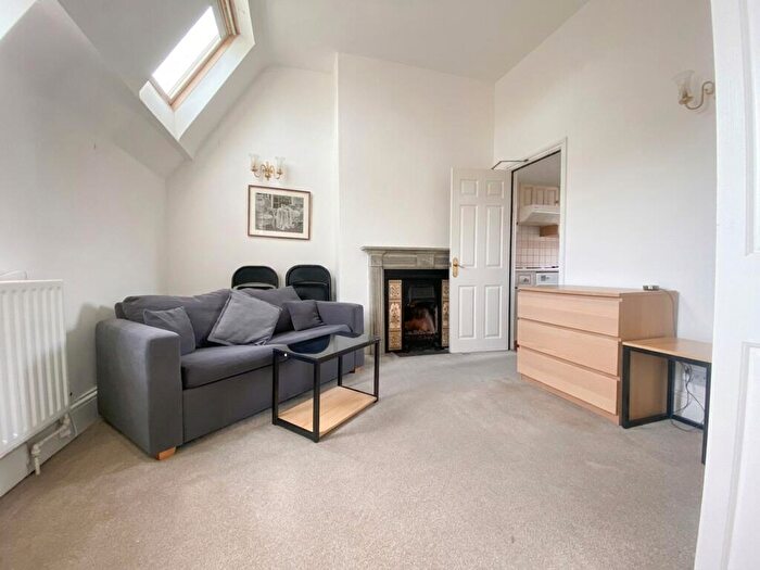 1 Bedroom Apartment To Rent In Pelham Crescent, Nottingham, NG7