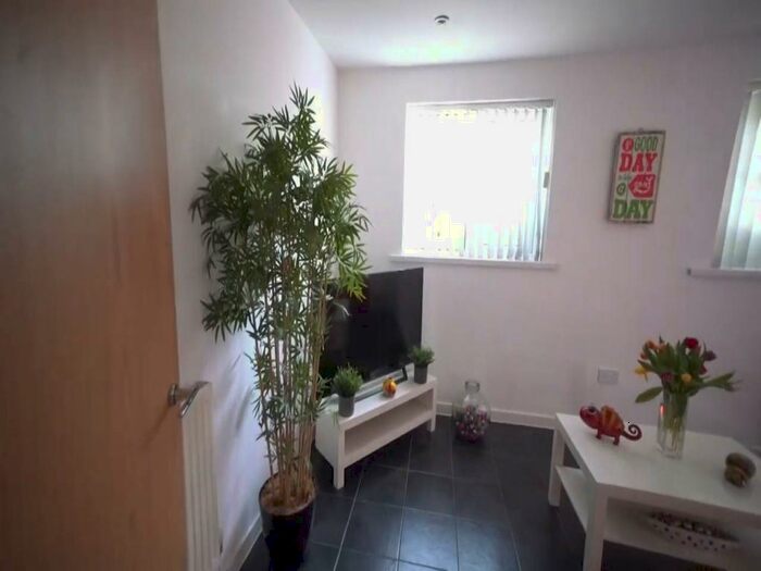 4 Bedroom House To Rent In Richmond Apartments Bed, Cardiff, CF24