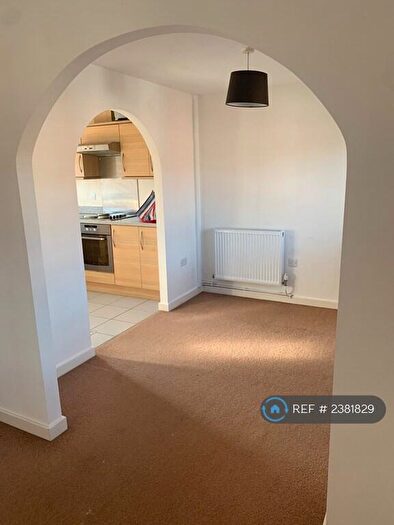 2 Bedroom Flat To Rent In Dairy Square, Nottingham, NG8